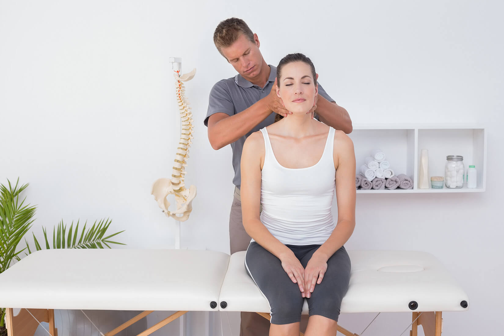 what chiropractic adjustments feel like do chiropractic adjustments hurt